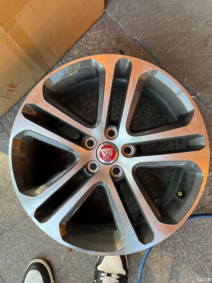 【图】出…xel21款领取运动原厂轮毂_捷豹xe/xel论坛_汽车之家论坛