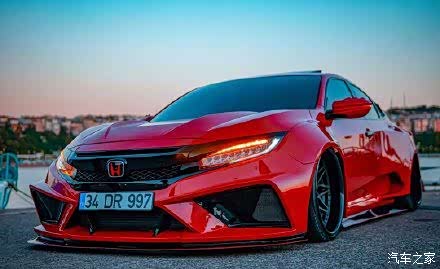 本田思域十代fc三厢改装或许这样的才能更加让人亮眼