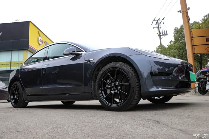 【图】特斯拉model3轮毂改色你喜欢哪一种_model 3论坛_汽车之家论坛