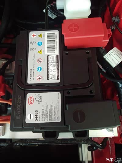 启动电池都是自己的,看来比亚迪对自己产品信心满满啊.