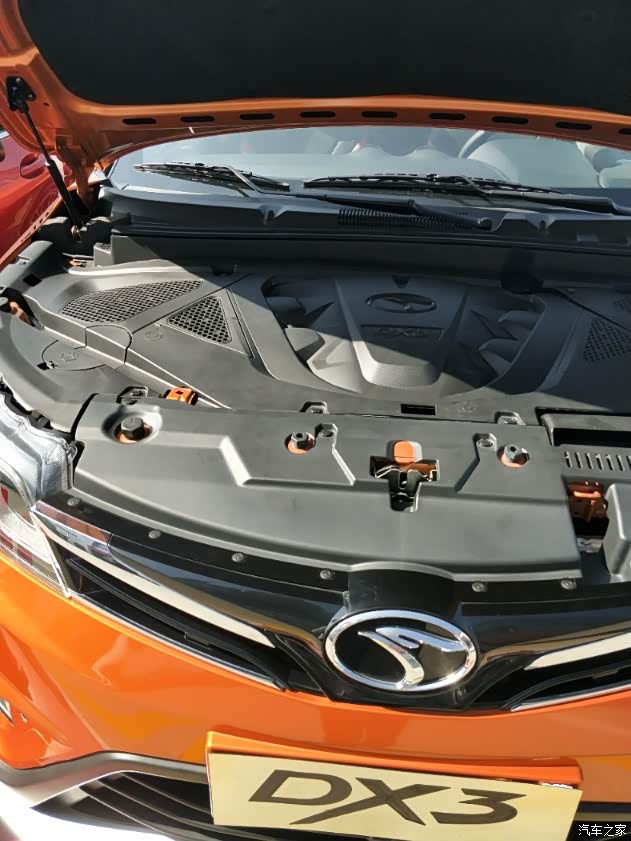 三菱发动机,机舱都是密封的,看起来会比较不错,也是很有良心的厂家了.