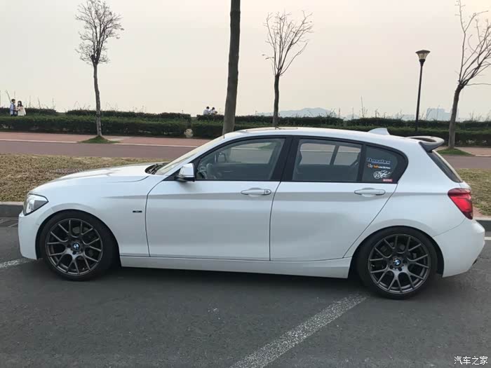 【图】出1系18寸轮毂,方向盘,刹车_宝马1系论坛_汽车之家论坛