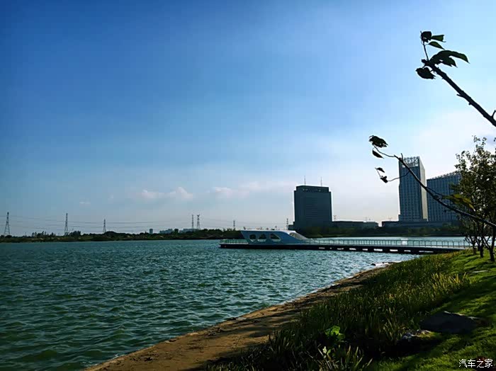 逛一逛天禄湖公园