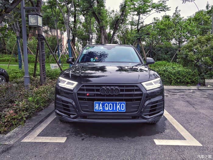 【图】车友们帮忙给点意见,黑标好看还是银标_奥迪q5/q5l论坛_汽车之