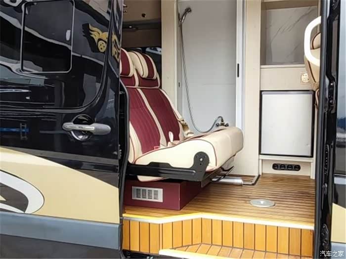 满足诗和远方,图雅诺房车改装效果展示