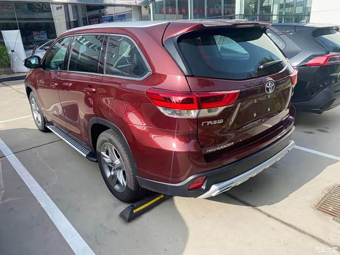 提车一台红色汉兰达