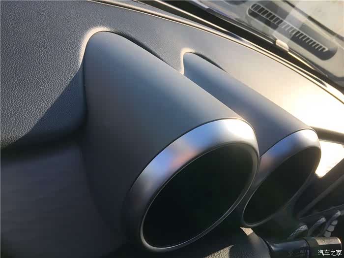 欧拉R1这么优秀全靠同行衬托