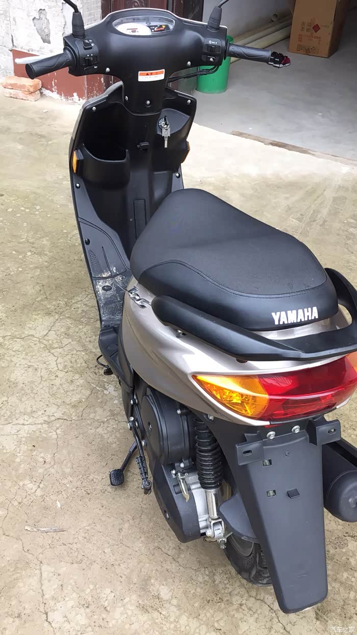 提雅马哈巧格100