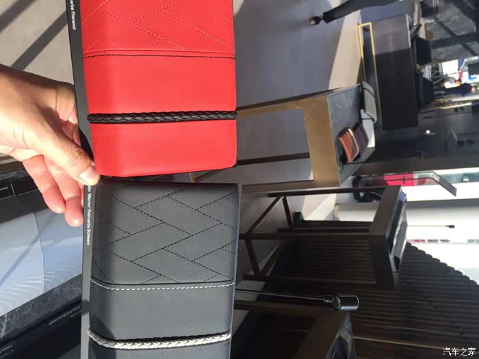 7系座椅个性化定制菱格纹全merino真皮内饰全部6种样版