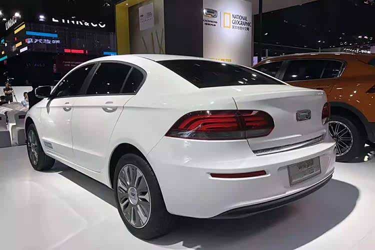 来看看观致3新能源版本吧!