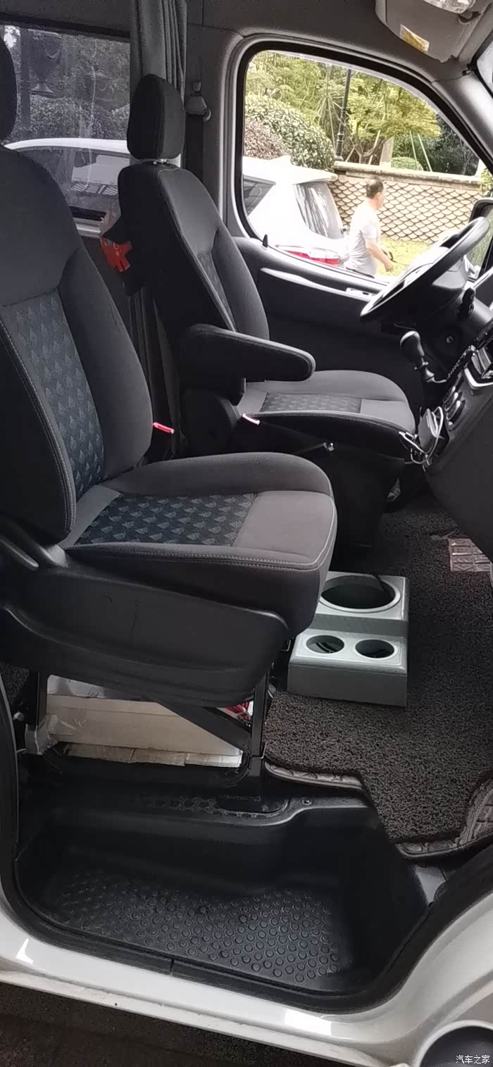 【图】关于v80座位数和布局选择_上汽大通maxus 新途v80论坛_汽车之家