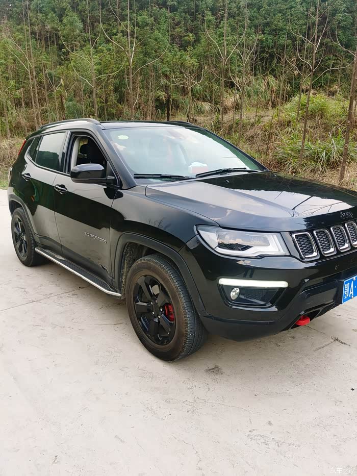 18款吉普指南者老款依然帅