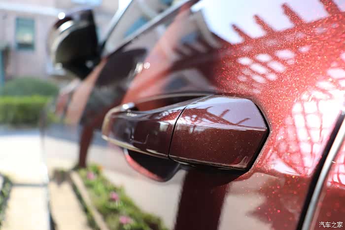 上海地区提2019款a6l45tfsi日珥红简单交作业附高清照片