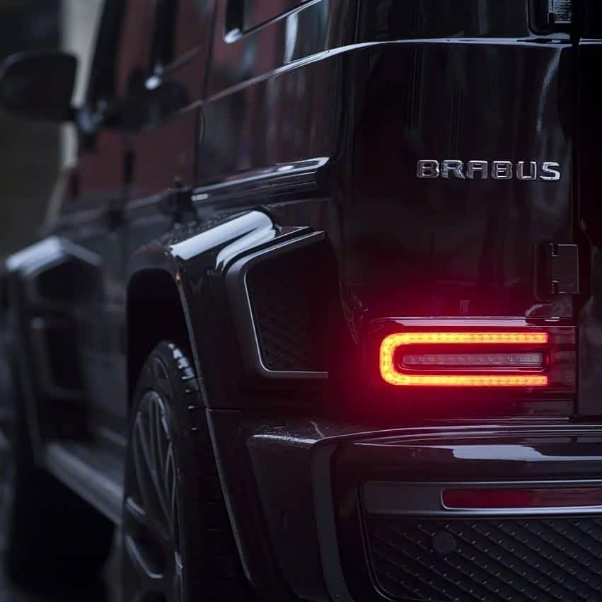 俄罗斯街头的巴博斯奔驰g级黑匣子!太正了!