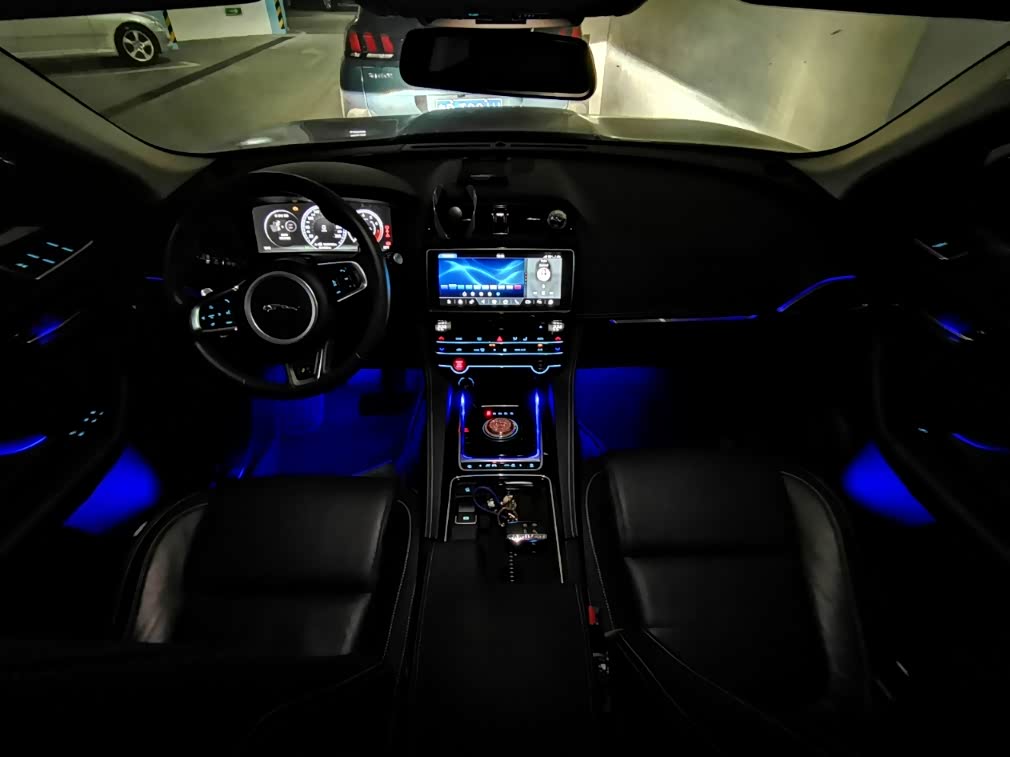 深圳15000公里蓝色小豹改十色氛围灯