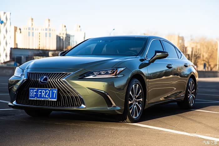 懒得写字,发一组凌波玉300h尊享靓照吧