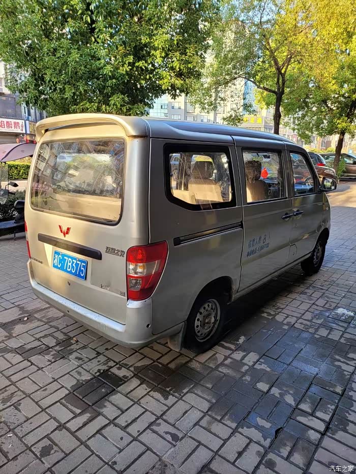 12年五菱之光10排量车况嘎嘎板正费用到明年680