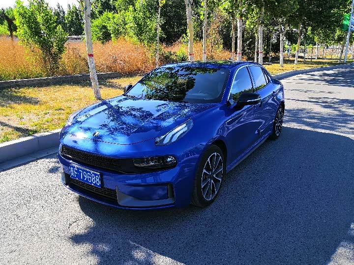 蓝色领克03不一样的运动风