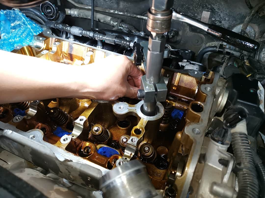 XKTY.COM星空体育-气门油封需要多久更换一次