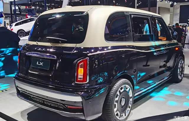 广州车展吉利的老爷车来了对开门双色车身