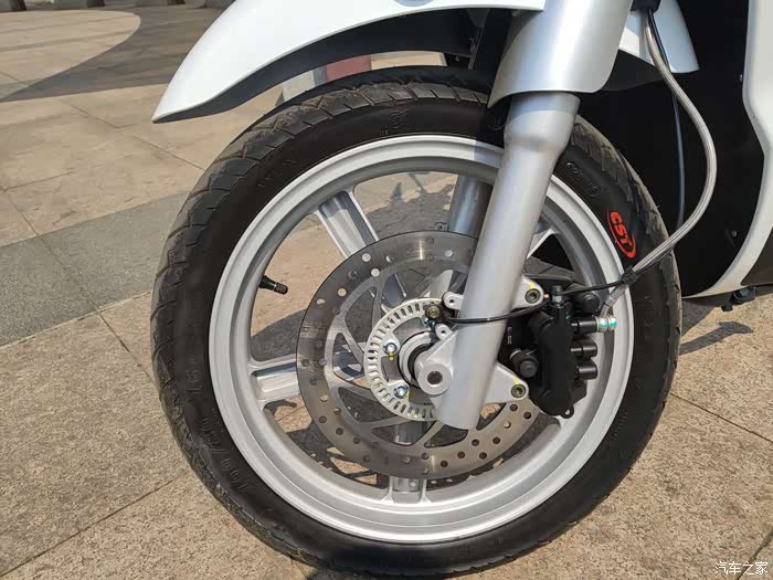 金城阿普利亚圣甲虫200at国四abs版提车作业