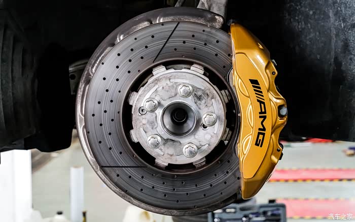 amggt50原厂卡钳改色