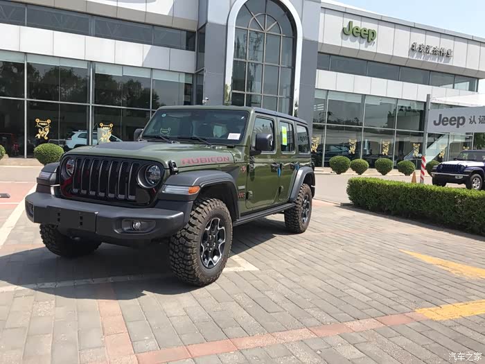 2020款牧马人丛林英雄限量版绿色实拍