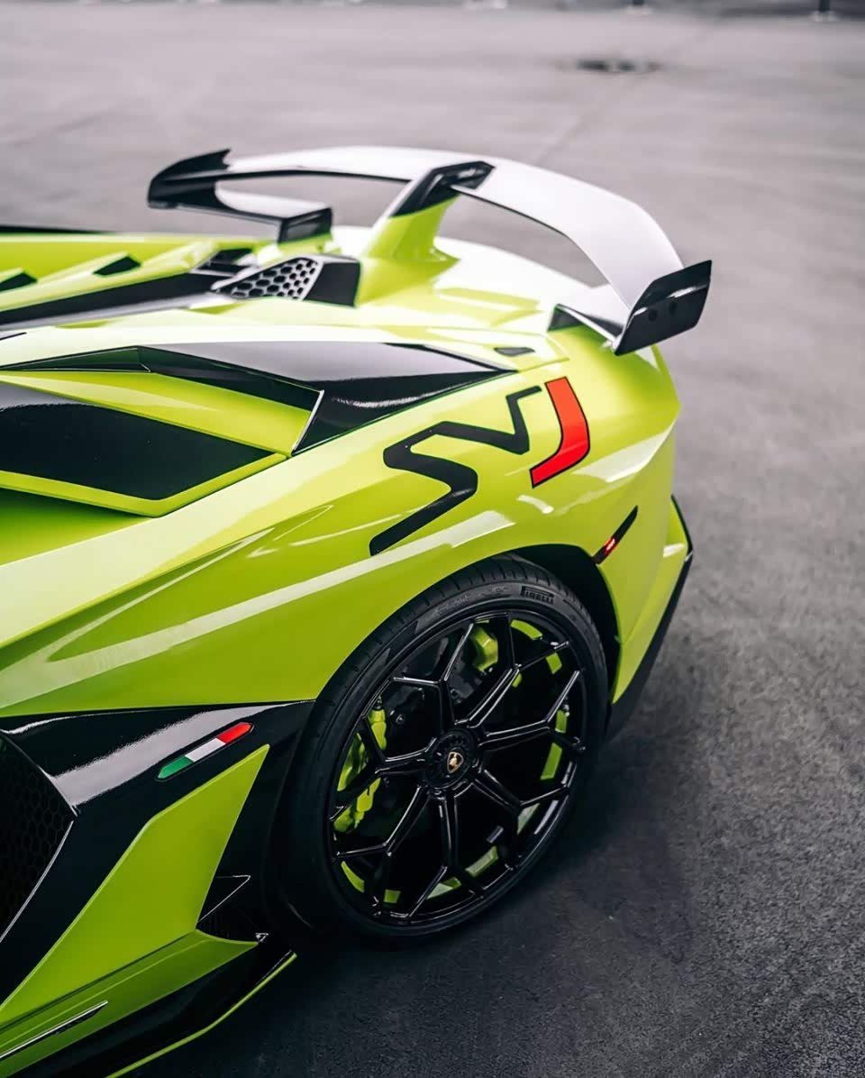 兰博基尼 aventador sv