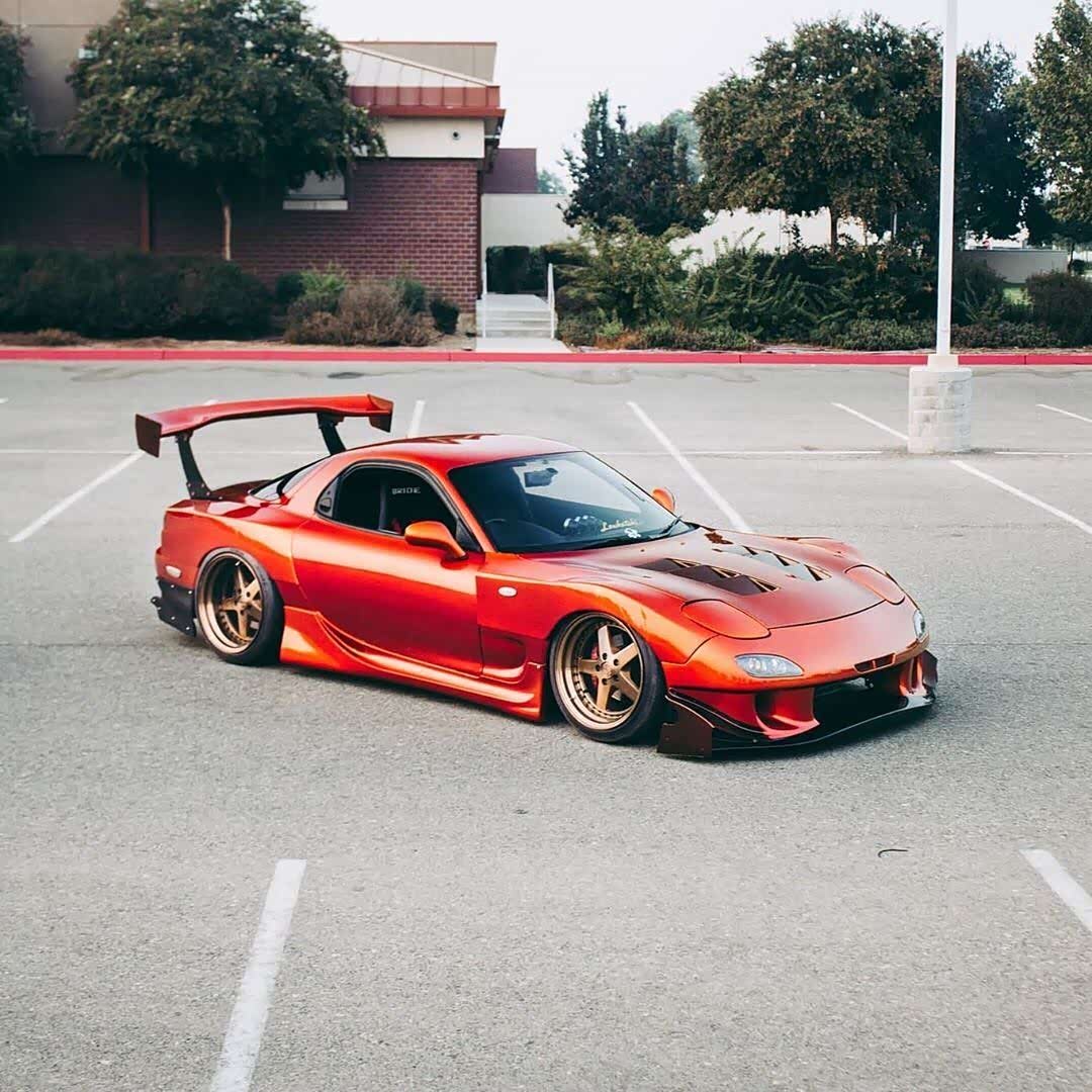 马自达rx-7大尾翼,好帅好帅,口水流一地