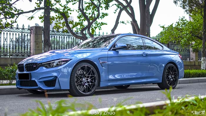 鼻孔还是小点好细品老款宝马m4