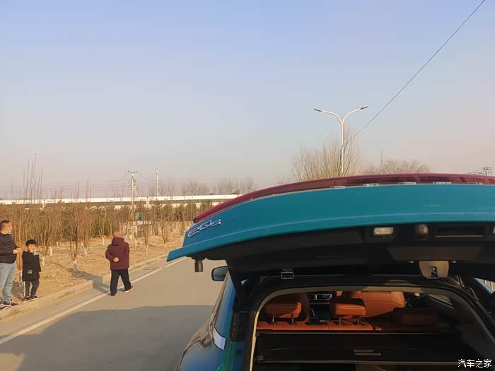 周末慢时光跟大蚂蚁压马路也是极好的呀