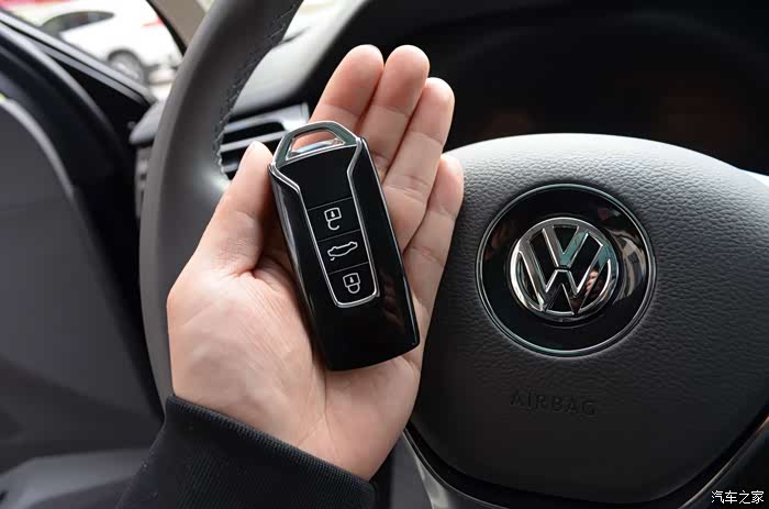 进口大众途锐#宜商又宜家 能文也能武——静态体验进口大众途锐