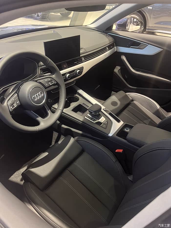 越看越爱奥迪a4l