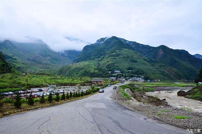 是大熊猫适宜的栖息和繁殖地唐家河印象