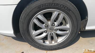 精 【家家众测】小巧玲珑的身躯隐藏着大秘密-飞利浦外置胎压监测仪