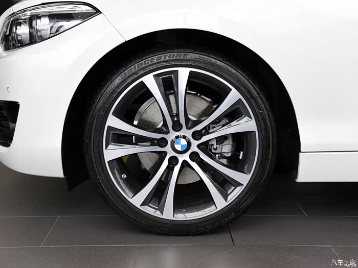 各位车友请问有人有宝马2系轮毂单个