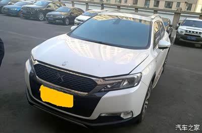 白色的ds6是大气又好看,这个造型,回头率还挺高的,最开始还老有人问我