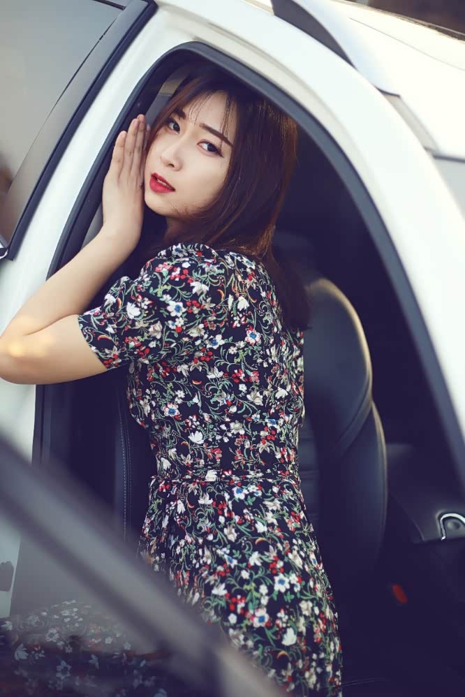 【媳妇当车模】见证美好时光