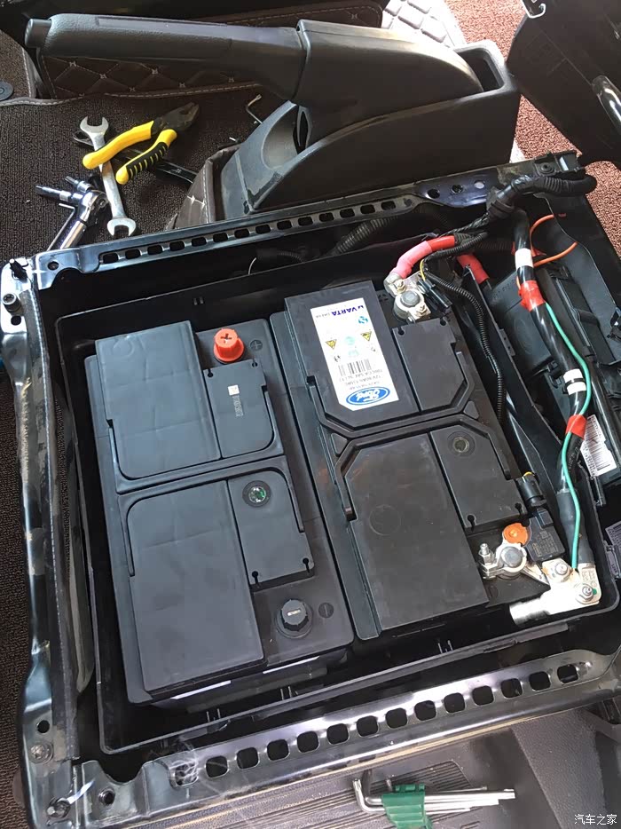 新全顺有加装1个电瓶的吗