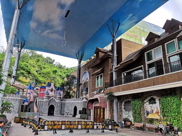 深圳长安车友会413愢迁之游玩海菲德小镇