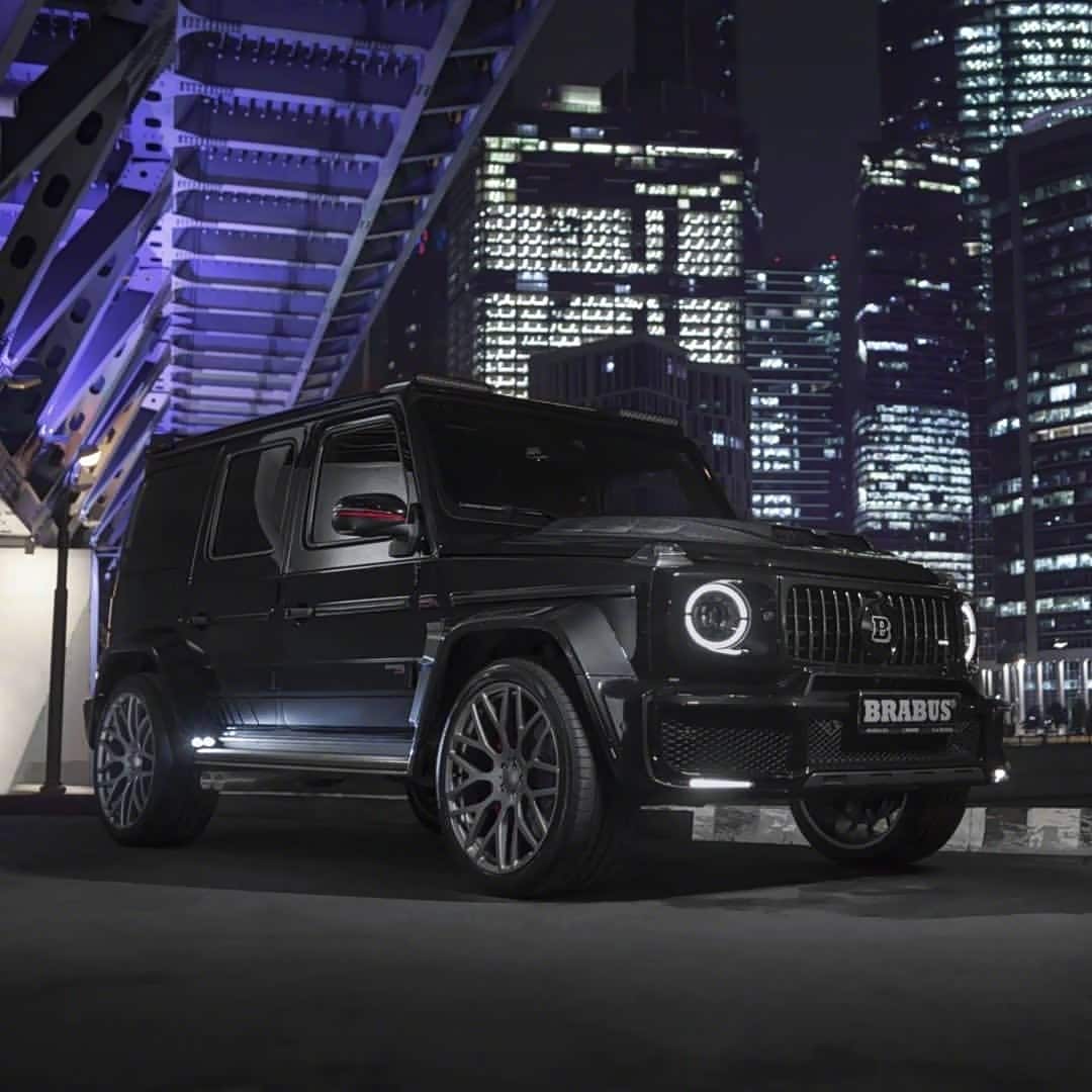 俄罗斯街头的巴博斯奔驰g级黑匣子!太正了!