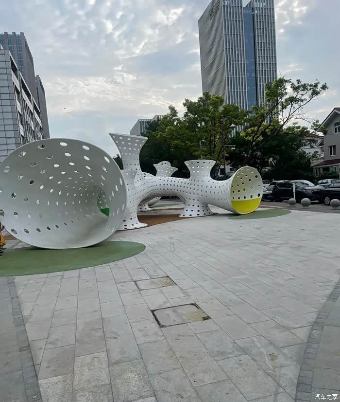 自驾游玩智慧山艺术中心