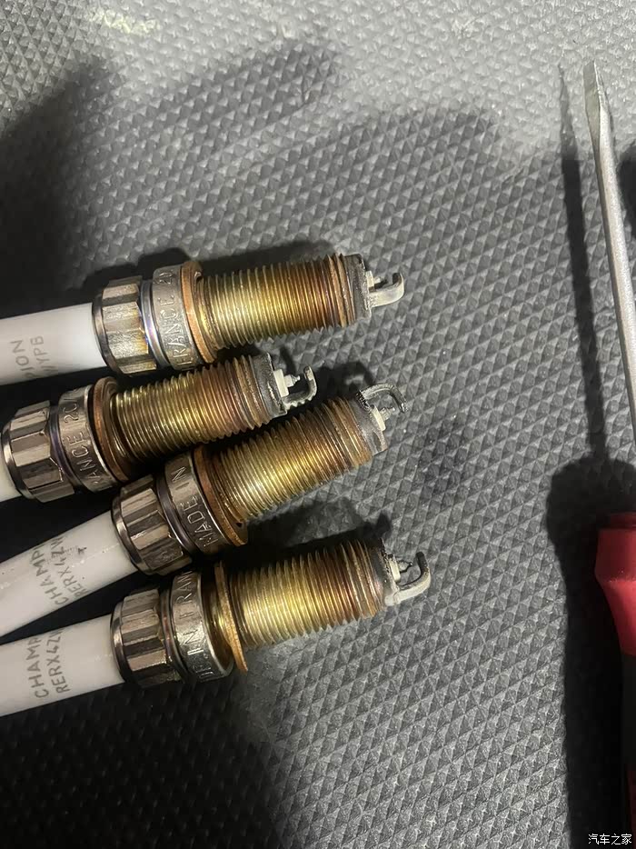 20款五系b48发动机五万公里火花塞