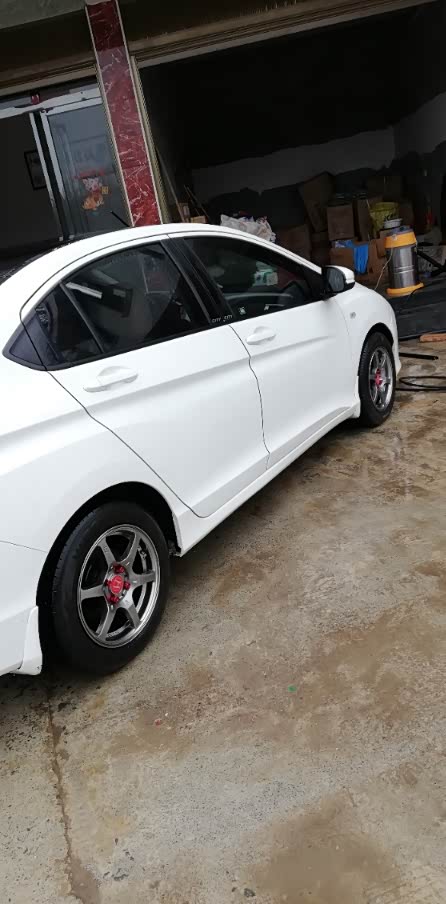 15款锋范更换轮毂