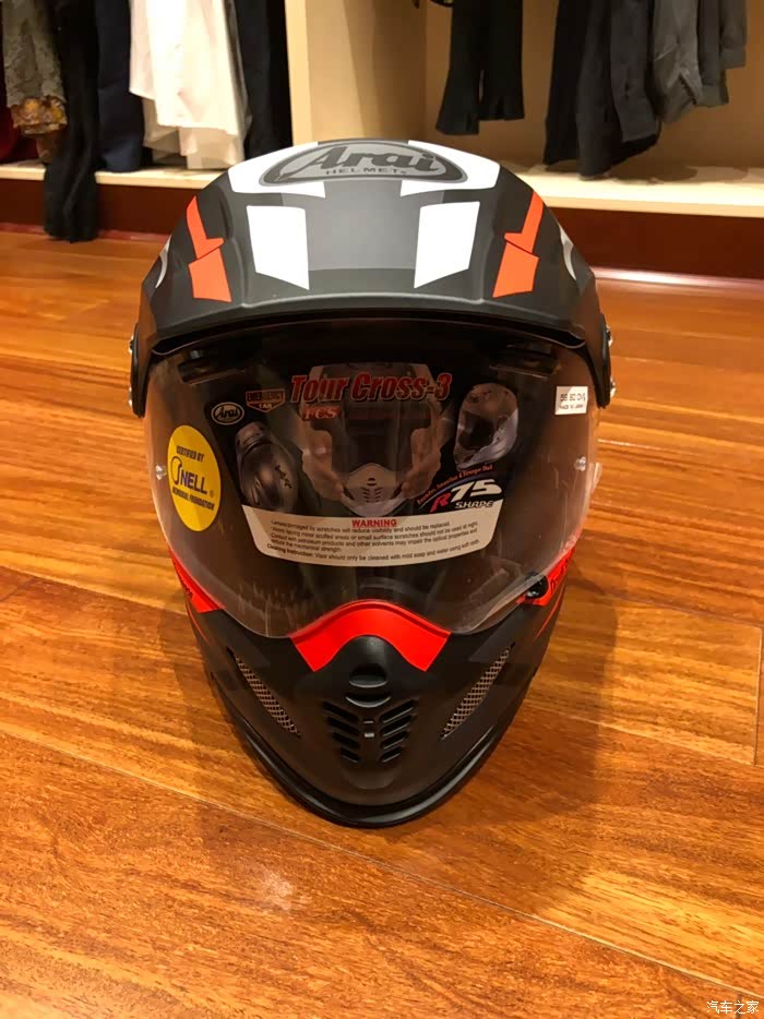 araitourcross3拉力盔开箱