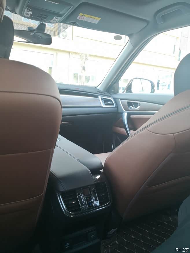 urv提车一个月,感受.动力空间外观超棒.
