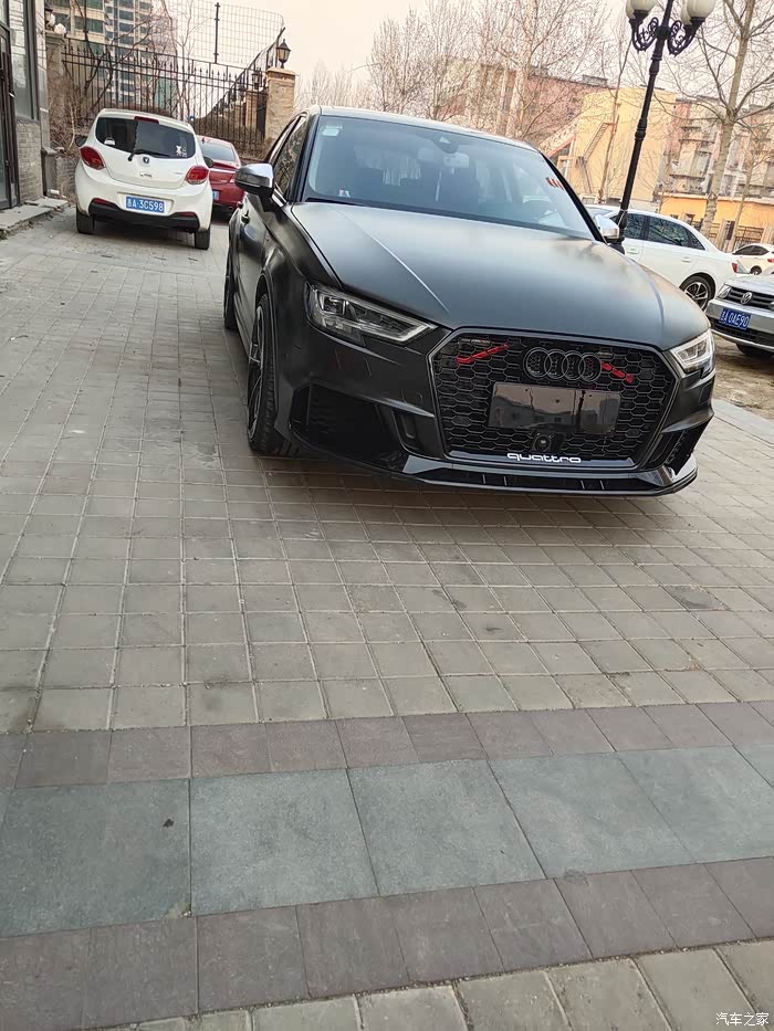 奥迪a3黑武士cys电光金属黑