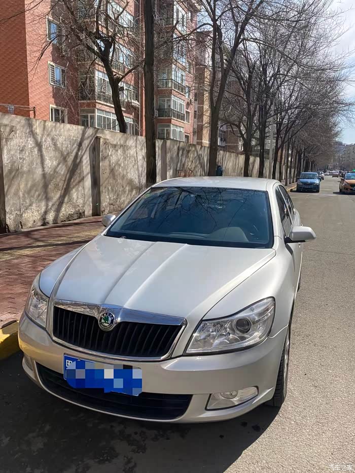 个人出2012年12款斯柯达明锐自动挡20l逸杰版坐标哈尔滨