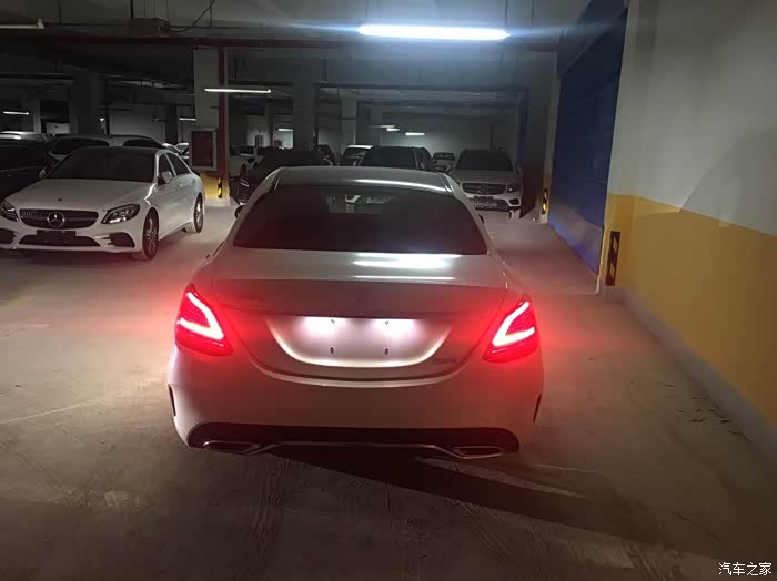 【图】c级尾灯还是旧款好看_奔驰c级论坛_汽车之家论坛