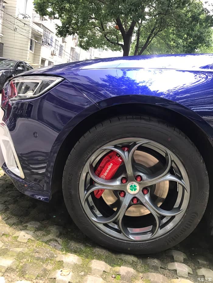 君威gs改装四叶草轮毂